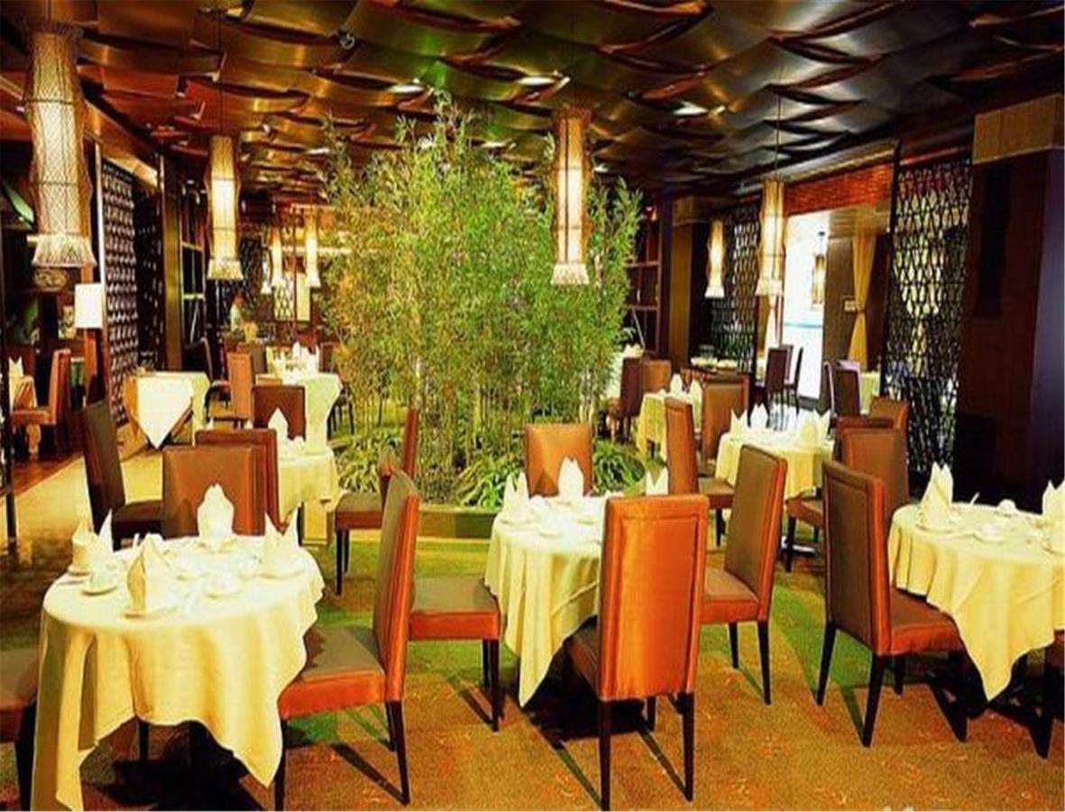 Ocean Spring Grand Metropark Hotel Джухай Екстериор снимка