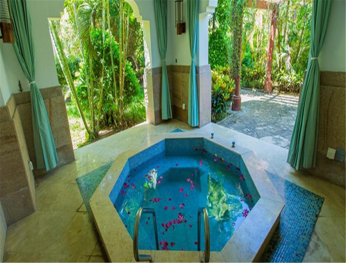 Ocean Spring Grand Metropark Hotel Джухай Екстериор снимка