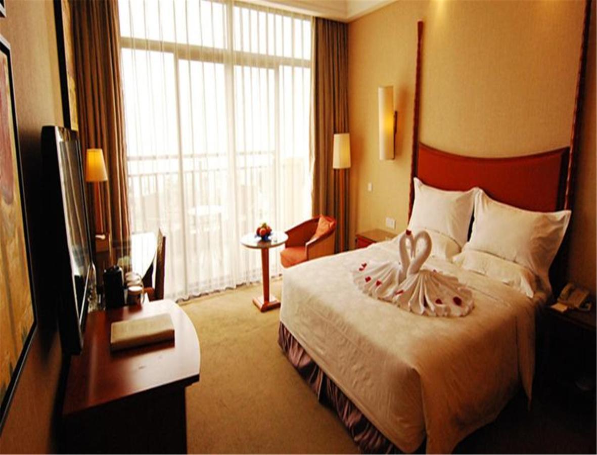 Ocean Spring Grand Metropark Hotel Джухай Екстериор снимка