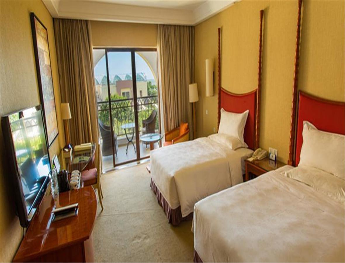Ocean Spring Grand Metropark Hotel Джухай Екстериор снимка