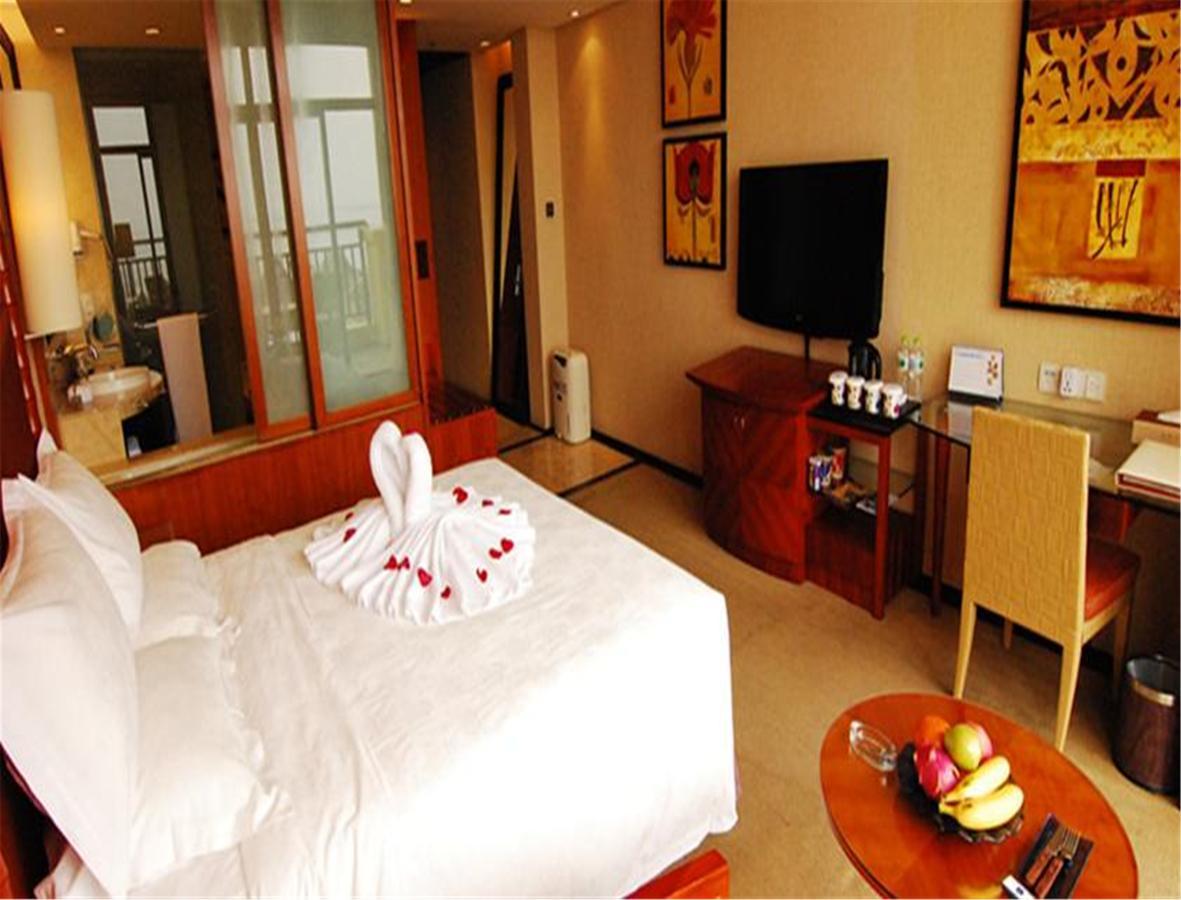 Ocean Spring Grand Metropark Hotel Джухай Екстериор снимка