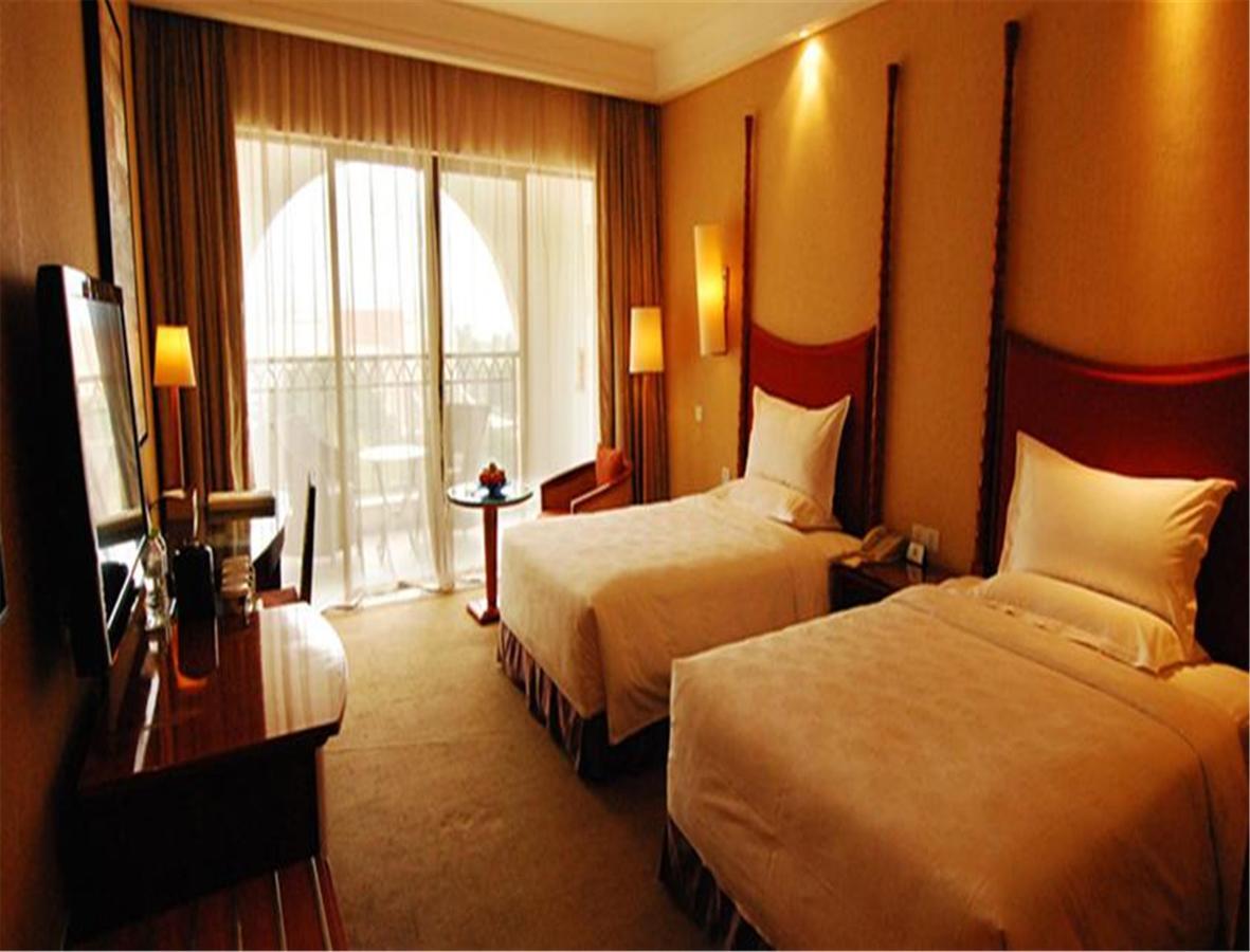 Ocean Spring Grand Metropark Hotel Джухай Екстериор снимка