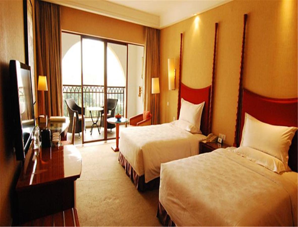 Ocean Spring Grand Metropark Hotel Джухай Екстериор снимка